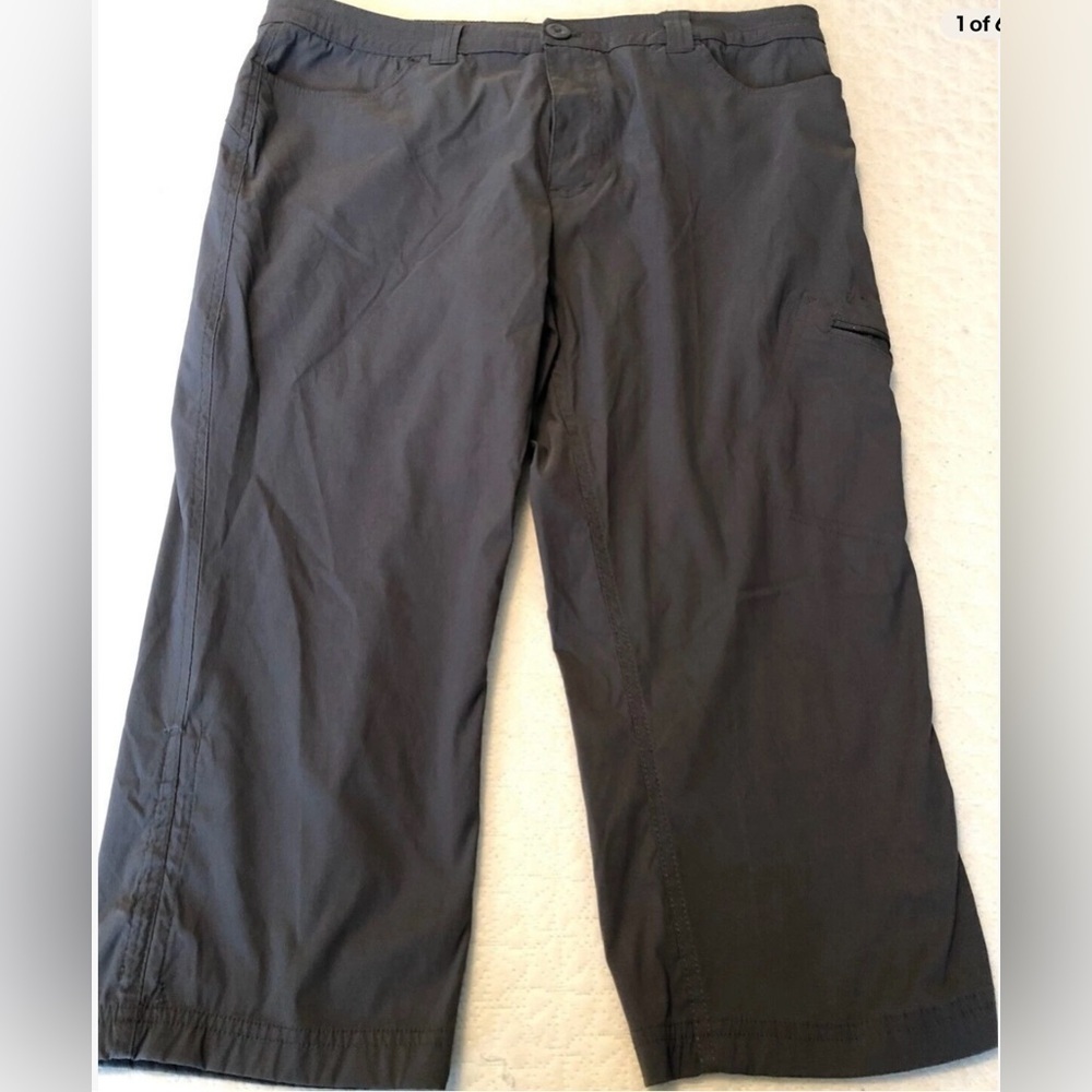 Eddie Bauer Size 14 Cropped Hiking Active Sporty Pant Casual color dark grn/grey